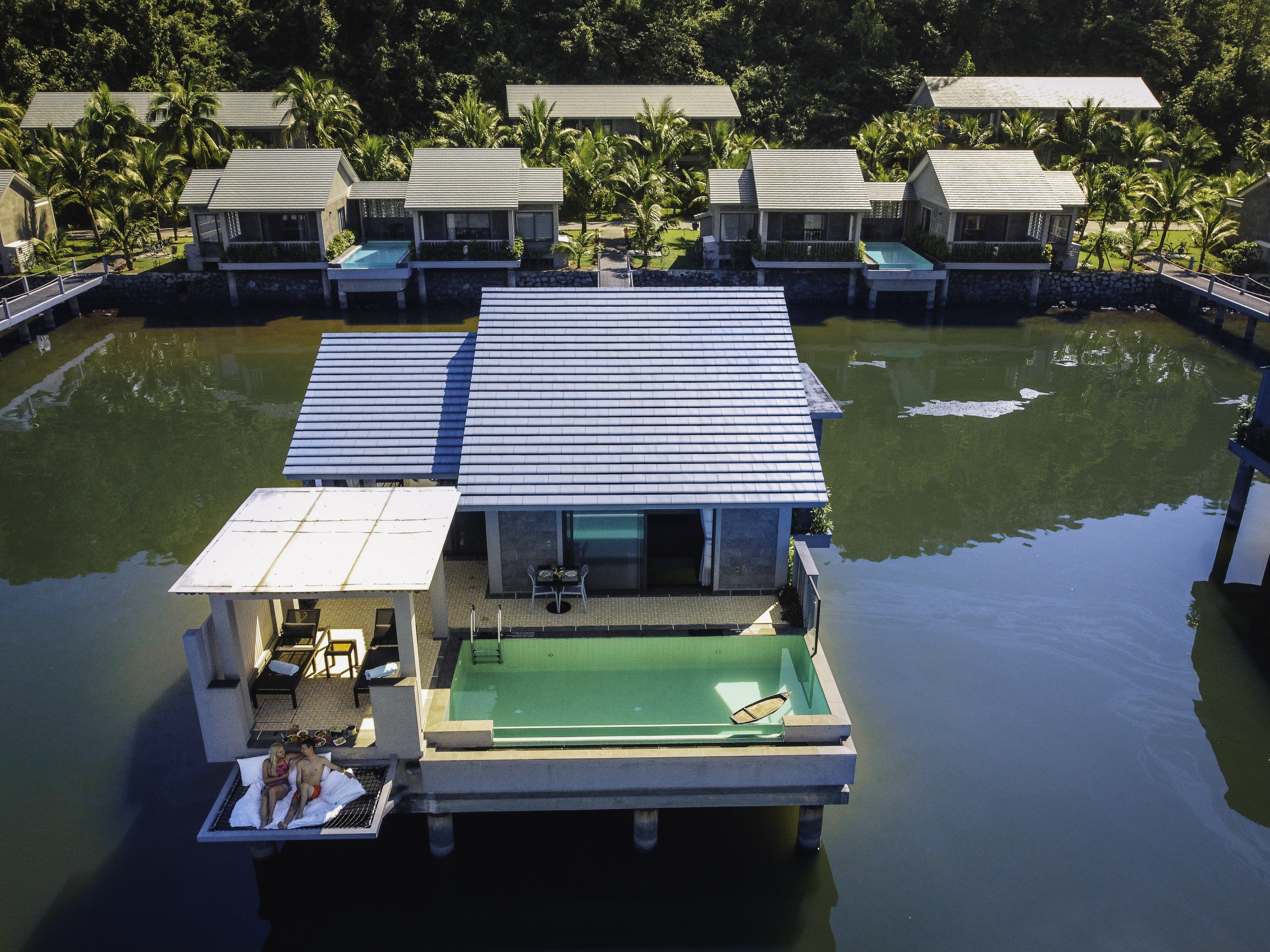 WATER POOL VILLA
