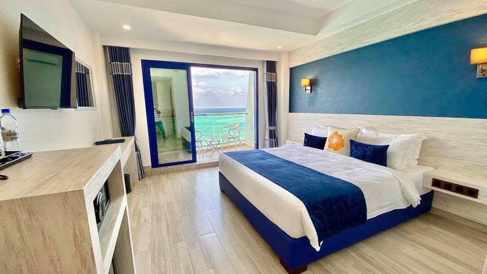 Deluxe Double Room Seaview with Balcony